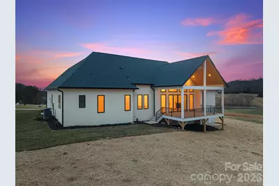 140 Golden Pasture Drive, Fletcher, NC 28732 - Photo 4