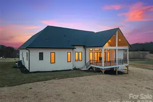 140 Golden Pasture Dr, Fletcher, NC 28732 - Photo 4