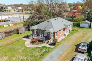 1606 Richland Dr, Charlotte, NC 28205 - Photo 2