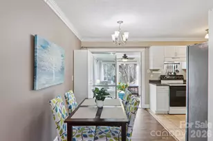 98 Oak Knoll Rd, Asheville, NC 28804 - Photo 14