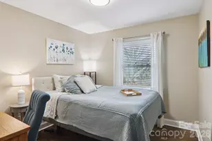 98 Oak Knoll Rd, Asheville, NC 28804 - Photo 16