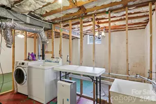 98 Oak Knoll Rd, Asheville, NC 28804 - Photo 22