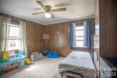 400 Summit Avenue, Spruce Pine, NC 28777 - Photo 26