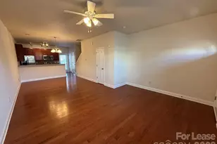 4327 Kobuk Ln, Charlotte, NC 28269 - Photo 2