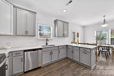 2028 Mandarin Boulevard, Charlotte, NC 28205 - Photo 14