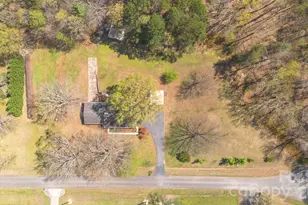 3921 Peach St, Newton, NC 28658 - Photo 26