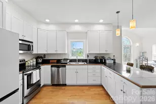 11 Starlight Dr, Black Mountain, NC 28711 - Photo 18