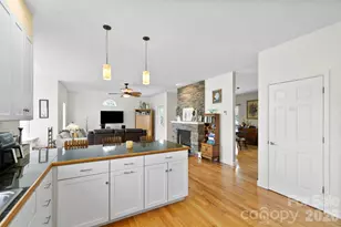11 Starlight Dr, Black Mountain, NC 28711 - Photo 12