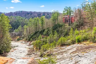 221 Toxaway Fls Dr, Lake Toxaway, NC 28747 - Photo 10