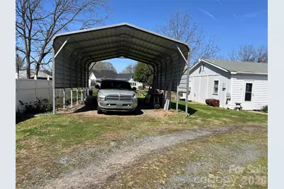 613 Salisbury Street, China Grove, NC 28023 - Photo 4