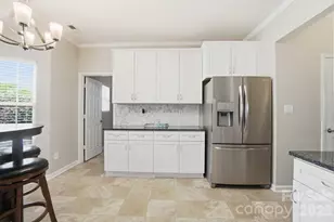 8329 Beardsley Dr, Charlotte, NC 28269 - Photo 12