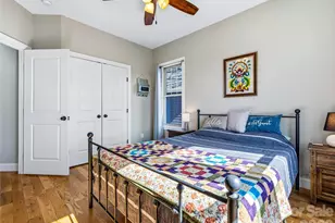 221 Courtland Pl, Asheville, NC 28801 - Photo 32