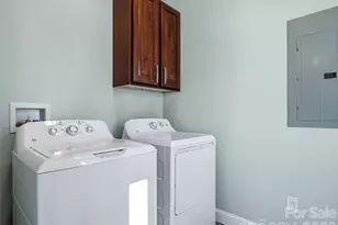 221 Courtland Pl, Asheville, NC 28801 - Photo 24