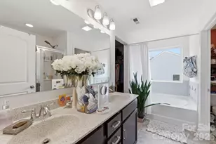 5126 Saddleback Dr, Mount Holly, NC 28120 - Photo 6