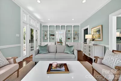 506 Hermitage Court, Charlotte, NC 28207 - Photo 12