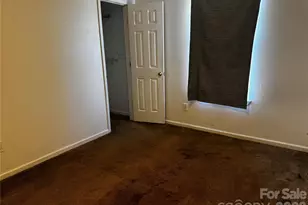 3648 High Laurel Ln, Charlotte, NC 28269 - Photo 10