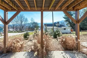 106 Joy Rdg Dr, Black Mountain, NC 28711 - Photo 30