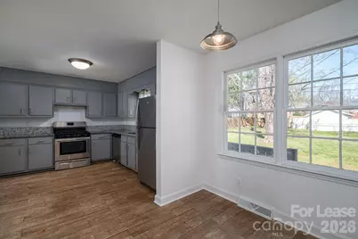 7028 Mapleridge Drive, Charlotte, NC 28210 - Photo 12