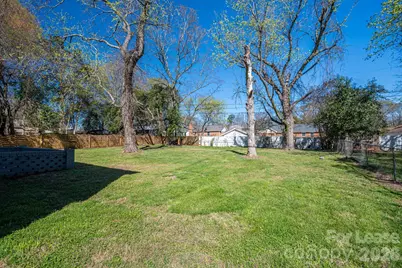 7028 Mapleridge Drive, Charlotte, NC 28210 - Photo 34