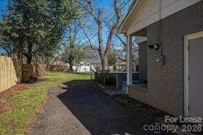 7028 Mapleridge Drive, Charlotte, NC 28210 - Photo 30