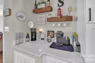 105 Hilltop Ln, Clover, SC 29710 - Photo 8