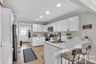 105 Hilltop Ln, Clover, SC 29710 - Photo 6