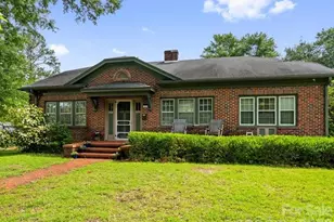 430 3rd St, Cheraw, SC 29520 - Photo 1