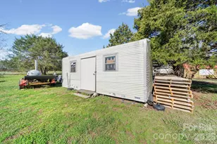 139 Old Fallston Rd, Cherryville, NC 28021 - Photo 40