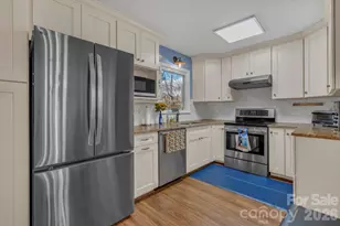 6 Ridgewood Ln, Newland, NC 28657 - Photo 8