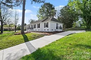 834 Braxfield Dr, Charlotte, NC 28217 - Photo 4