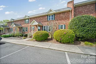 1160 SE Crestmont Dr, Concord, NC 28025 - Photo 2