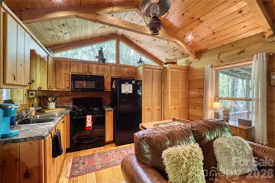 125 Hummingbird Lane, Newland, NC 28657 - Photo 10