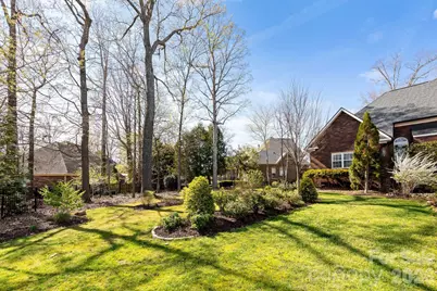 433 Gregan Court, Matthews, NC 28104 - Photo 8