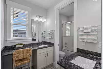 860 38th Avenue NE, Hickory, NC 28601 - Photo 36