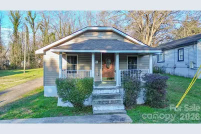 611 W Iredell Avenue, Mooresville, NC 28115 - Photo 1
