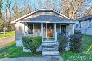 611 W Iredell Ave, Mooresville, NC 28115 - Photo 1