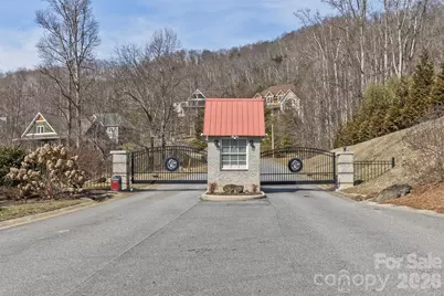 46 Carden Drive #10, Weaverville, NC 28787 - Photo 2