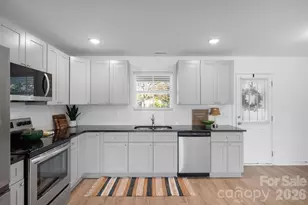 96 SW Chestnut Dr, Concord, NC 28025 - Photo 8