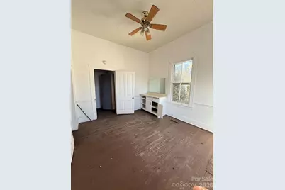 1015 Clark Street, Rocky Mount, NC 27801 - Photo 6