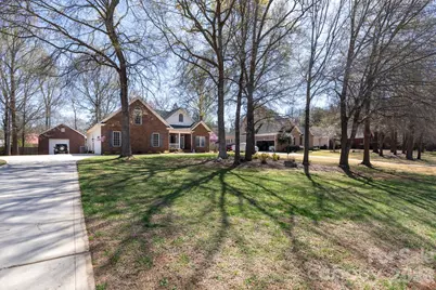 1525 Garrett Landen Drive, Clover, SC 29710 - Photo 2