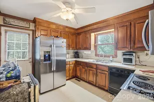 5153 Blackberry Ln, Matthews, NC 28104 - Photo 10