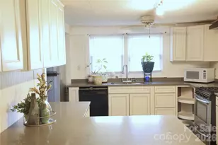 1912 Graham St, Gastonia, NC 28052 - Photo 12