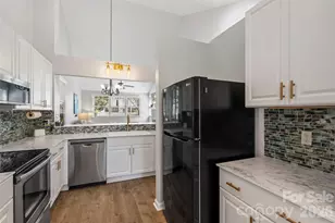 19960 Oak Leaf Cir, Cornelius, NC 28031 - Photo 12