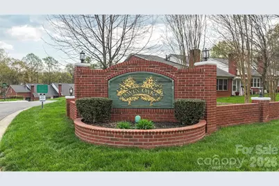 19960 Oak Leaf Circle, Cornelius, NC 28031 - Photo 2