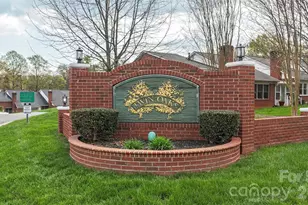 19960 Oak Leaf Cir, Cornelius, NC 28031 - Photo 2