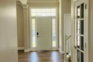 4630 Appley Mead Ln, Charlotte, NC 28269 - Photo 2