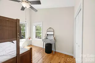 47 Mulberry St, Asheville, NC 28804 - Photo 18
