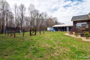 2979 Greenleaf Rd, Clover, SC 29710 - Photo 24