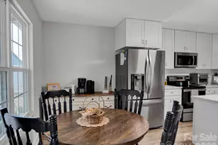 2979 Greenleaf Rd, Clover, SC 29710 - Photo 6