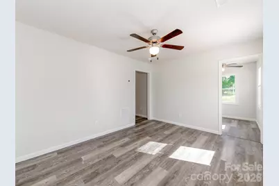 2948 Coronet Way, Charlotte, NC 28208 - Photo 10